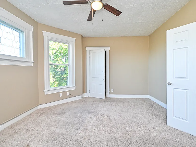 962 Hawthorne Ave #2 — Photo 11