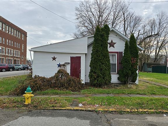 3rd image of 1912 Covert St