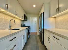 120 W 97th St