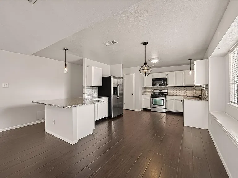 22619 Old Church Ln — Photo 19