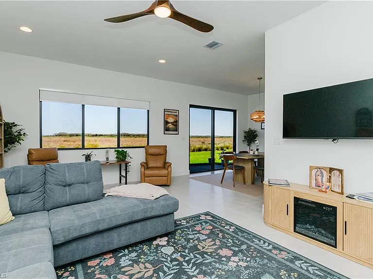 5875 Cassidy Ln — Photo 4