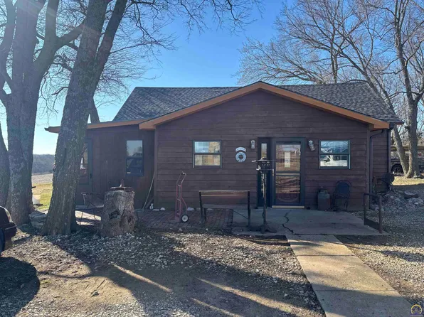 10933 SW 89th St, Auburn, KS 66402