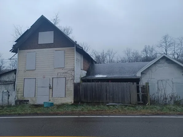 10549 Pleasant Valley Rd NE, Frazeysburg, OH 43822