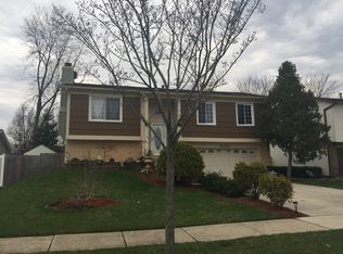1043 Ridgewood Dr, Bolingbrook, IL 60440