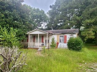 512 Ralph Abernathy Cir, Linden, AL 36748