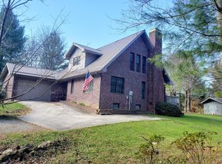 187 Northwoods Ln, Galax, VA 24333