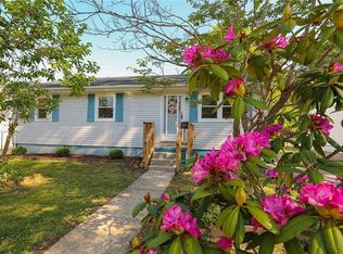 124 Hillcrest Ave, Colonial Heights, VA 23834