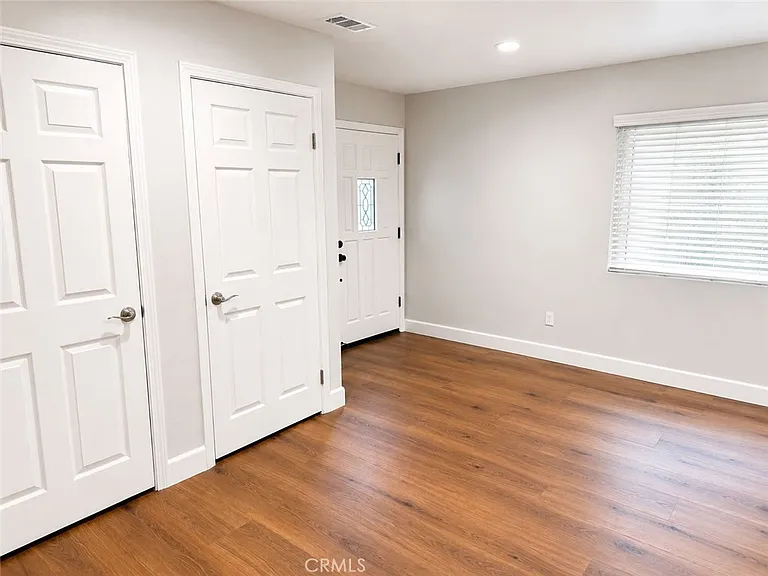 11987 Pomering Rd — Photo 6
