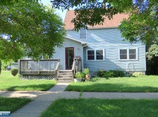 304 9th St NW, Chisholm, MN 55719