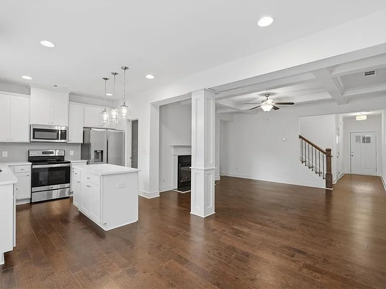 2244 Mulsanne Dr — Photo 11