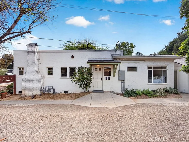 223 N Padre Juan Ave — Photo 5