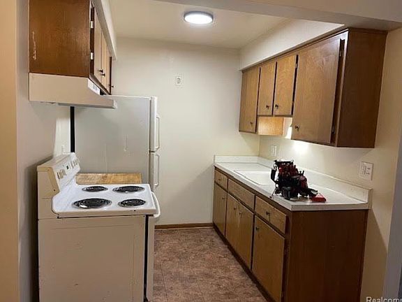 5th image of 20231 Kelly Rd APT 1