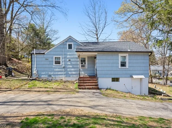 10 Central Ave, Hopatcong Boro, NJ 07843
