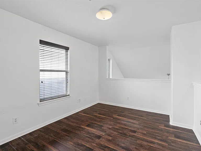 13223 Southpoint Ln — Photo 29