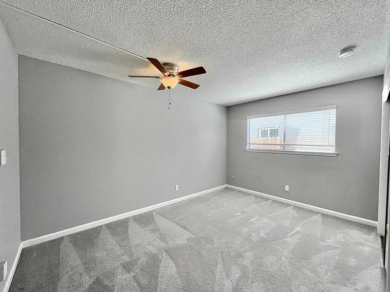 2712 O Street — Photo 8