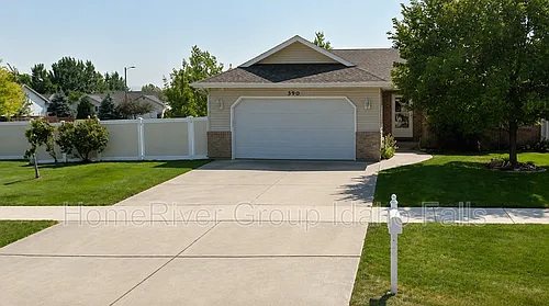 390 Bridger Dr Photo 1