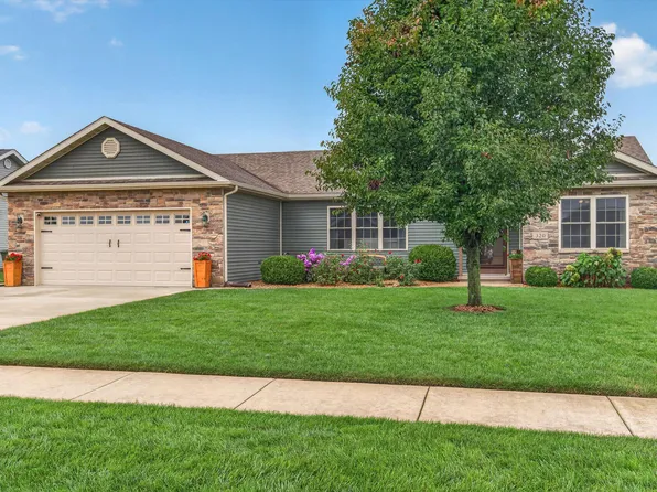 320 Juniper St NW, Demotte, IN 46310
