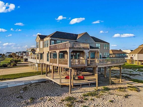 2nd image of 4226 Ghost Crab Ln