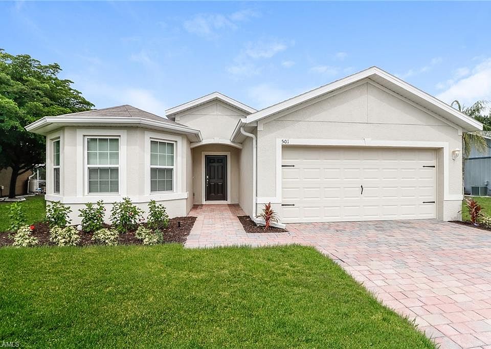 1st image of 501 SE 8th Pl