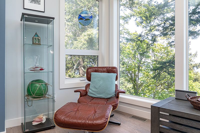 Saanich House for rent - 3 Bedrooms — photo 5