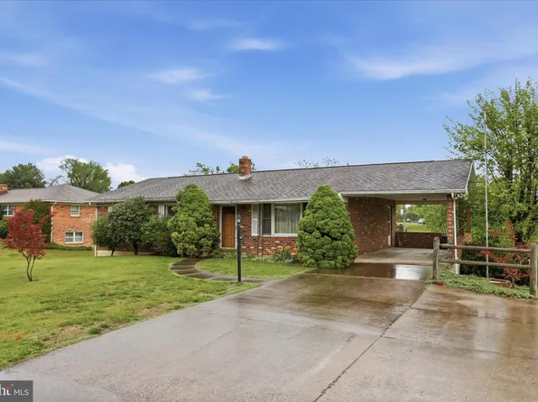 317 Dawn Ave, Woodstock, VA 22664