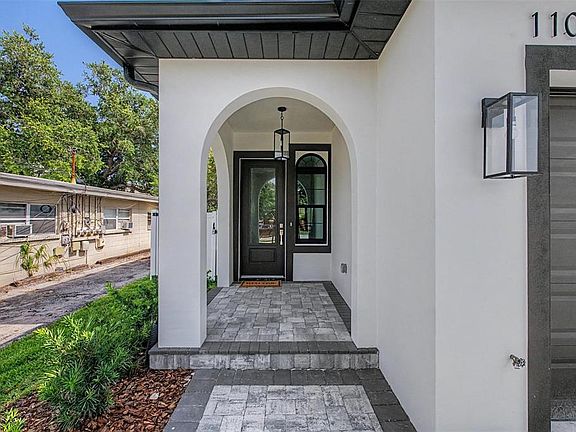 3rd image of 110 S ARRAWANA AVENUE #1