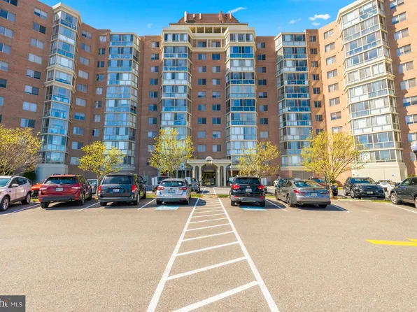 3200 N Leisure World Blvd APT 111, Silver Spring, MD 20906