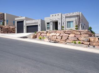 490 S Appian Way, Saint George, UT 84770