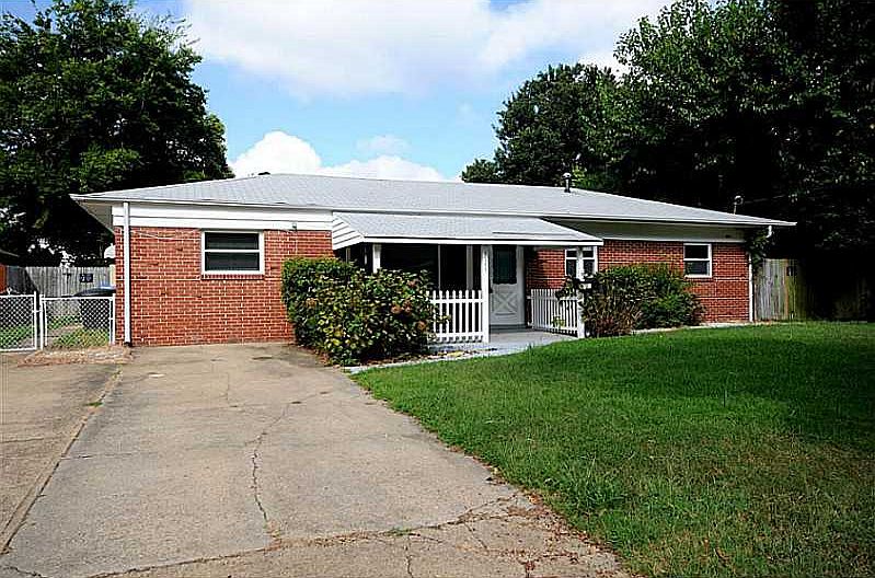 1st image of 929 Aragona Blvd