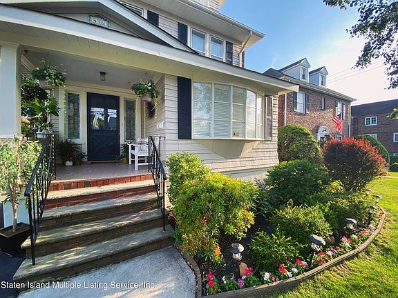 2nd image of 416 College Ave