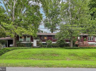 8901 Charred Oak Dr, Bethesda, MD 20817