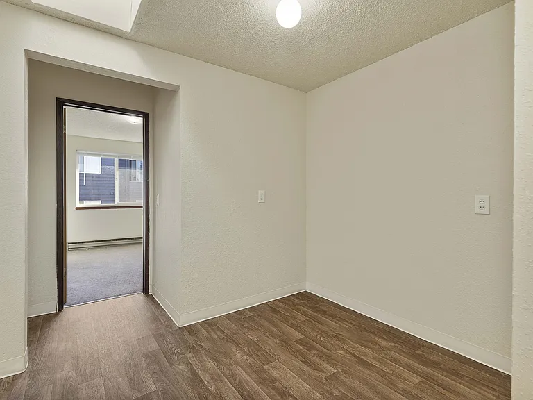 Badger & Blue Lake Apartments — Photo 20