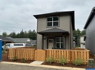 4515 SE Fleming St, Newport, OR 97366