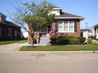 207 19th Ave, Naplate, IL 61350