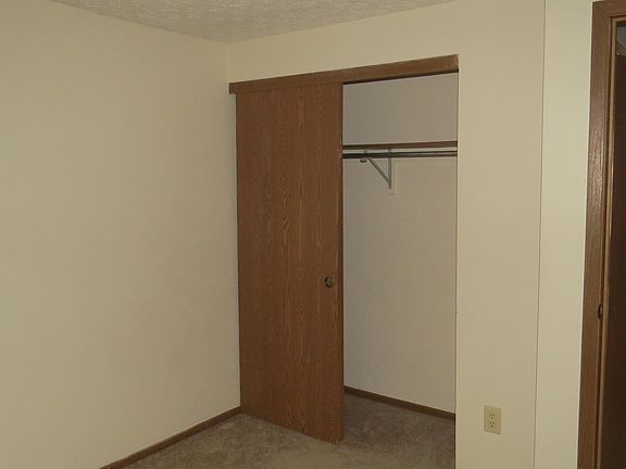 3rd image of 4853 Bradington Ct