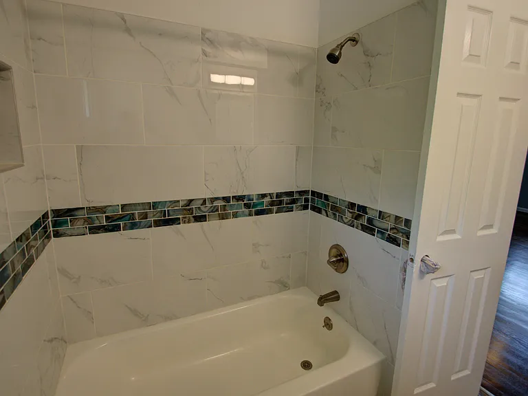 6520 Armstrong Ave — Photo 13