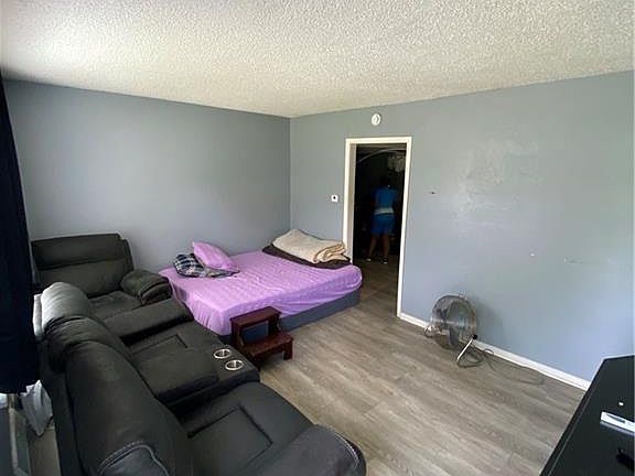 3rd image of 5401 Hardesty Ave