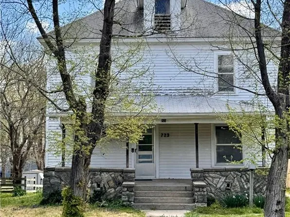 723 S Oak St, Ottawa, KS 66067