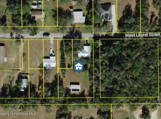 3070 W Laurel St, Lecanto, FL 34461