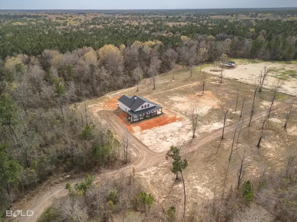 665 Spring Creek Rd, Haughton, LA 71037