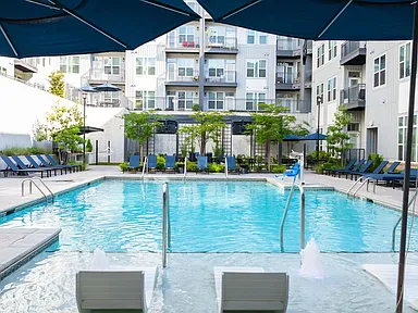 Alta West Morehead | 1BD | 1BA | R&B