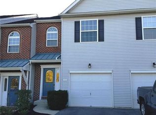 1308 Basswood Ln, Whitehall, PA 18052