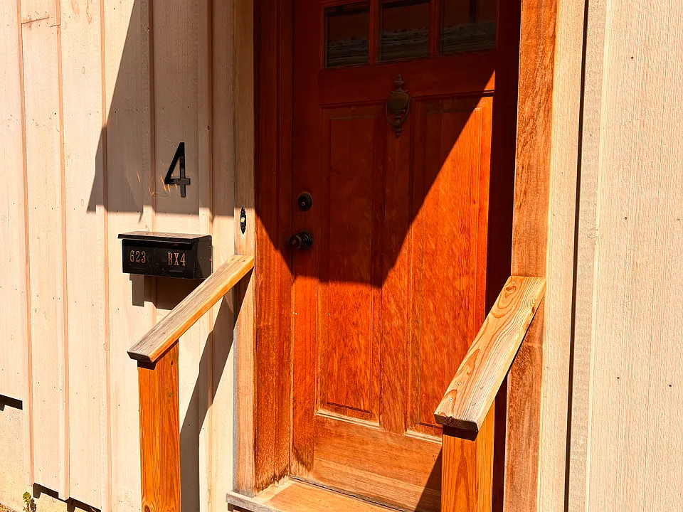 623 E Four Main St #4