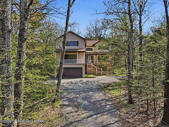 2nd image of 3227 Mountain View Dr