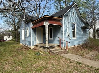 1018 S Main St, Nevada, MO 64772