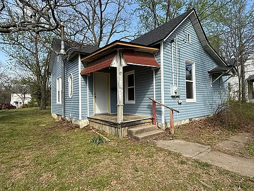 1018 S Main St Photo 1