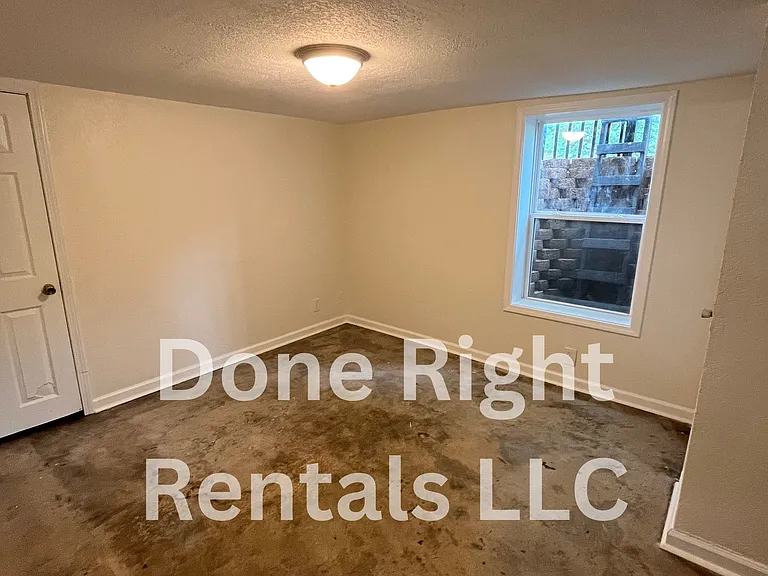 1507 Phelps Ave #2 — Photo 3