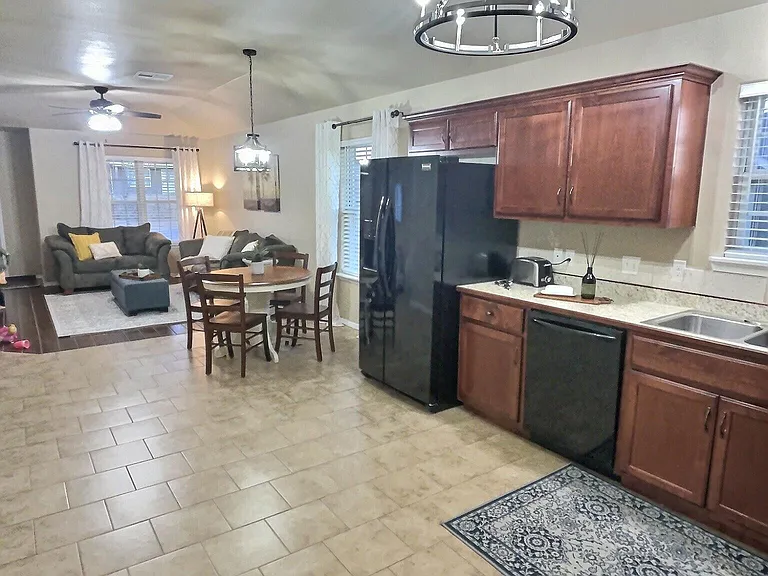 2326 S Joplin Ave — Photo 5