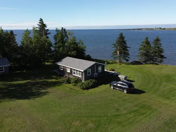59 Harbour Ln, Cumberland, NS B0K 1L0