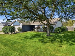 12125 Waycliffe Ct, Fort Wayne, IN 46845